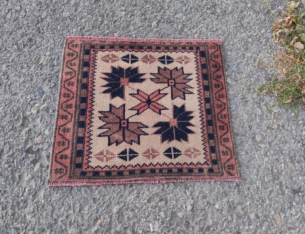 Vintage Turkish Mini Rug 1.4 x 1.2 ft