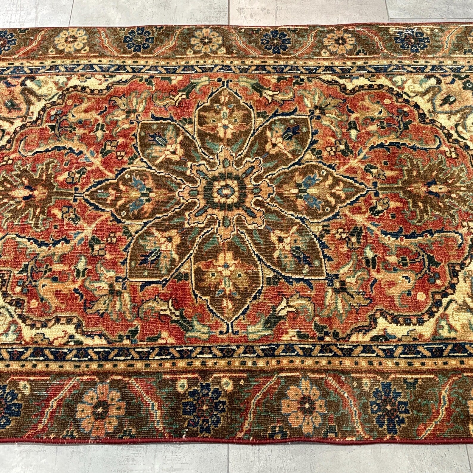 Vintage Persian Accent Area Rug 3.4 x 5.1 ft