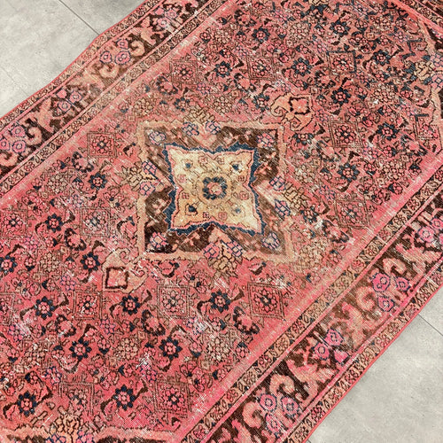 Vintage Persian Accent Area Rug 4 x 6.2 ft