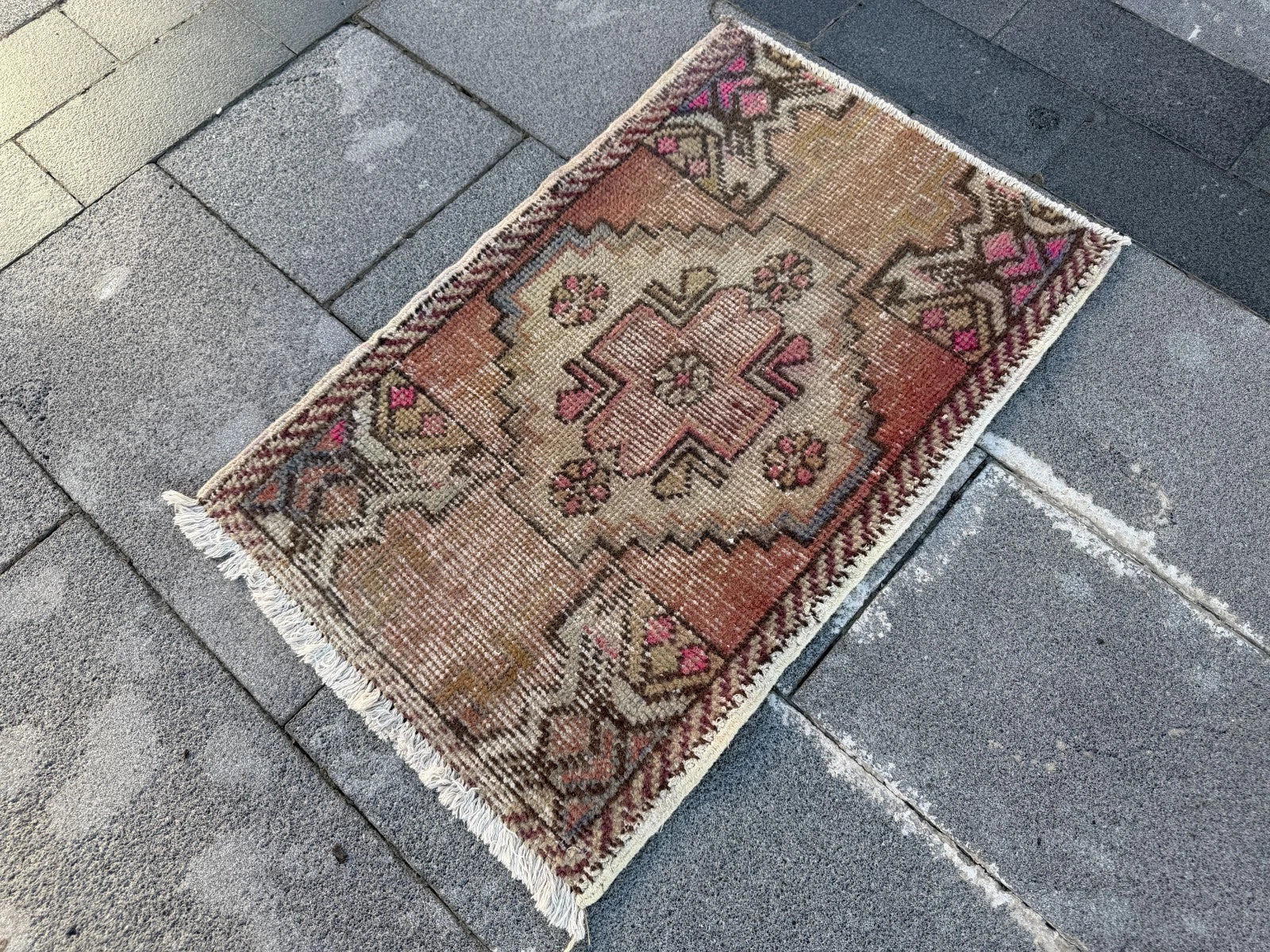Vintage Turkish Mini Rug 1.7 x 2.7 ft
