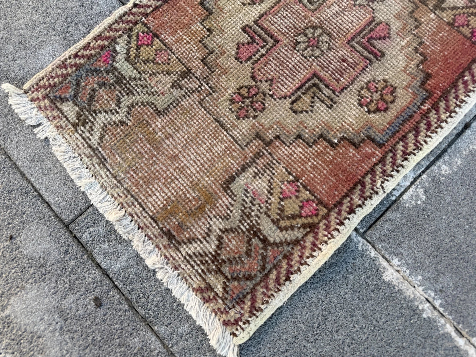Vintage Turkish Mini Rug 1.7 x 2.7 ft